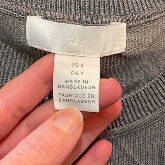 Super cute light blue tunic!! - Picture 4 of 6